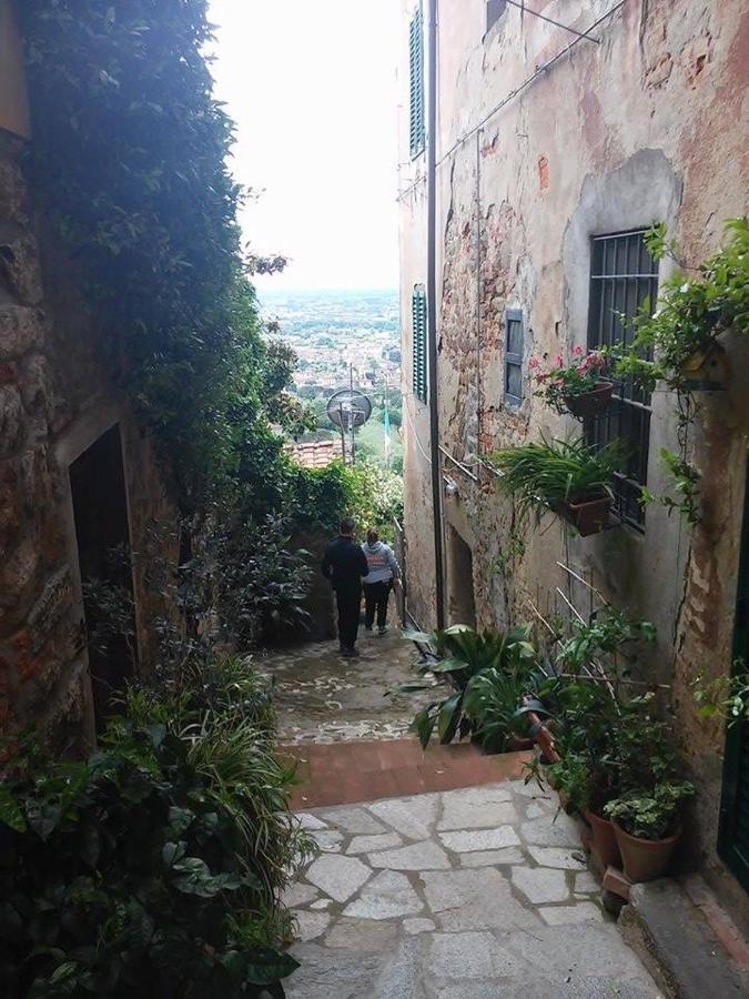 Residenza Buggiano Antica B&B - Charme Apartment In Tuscany Borgo a Buggiano Extérieur photo