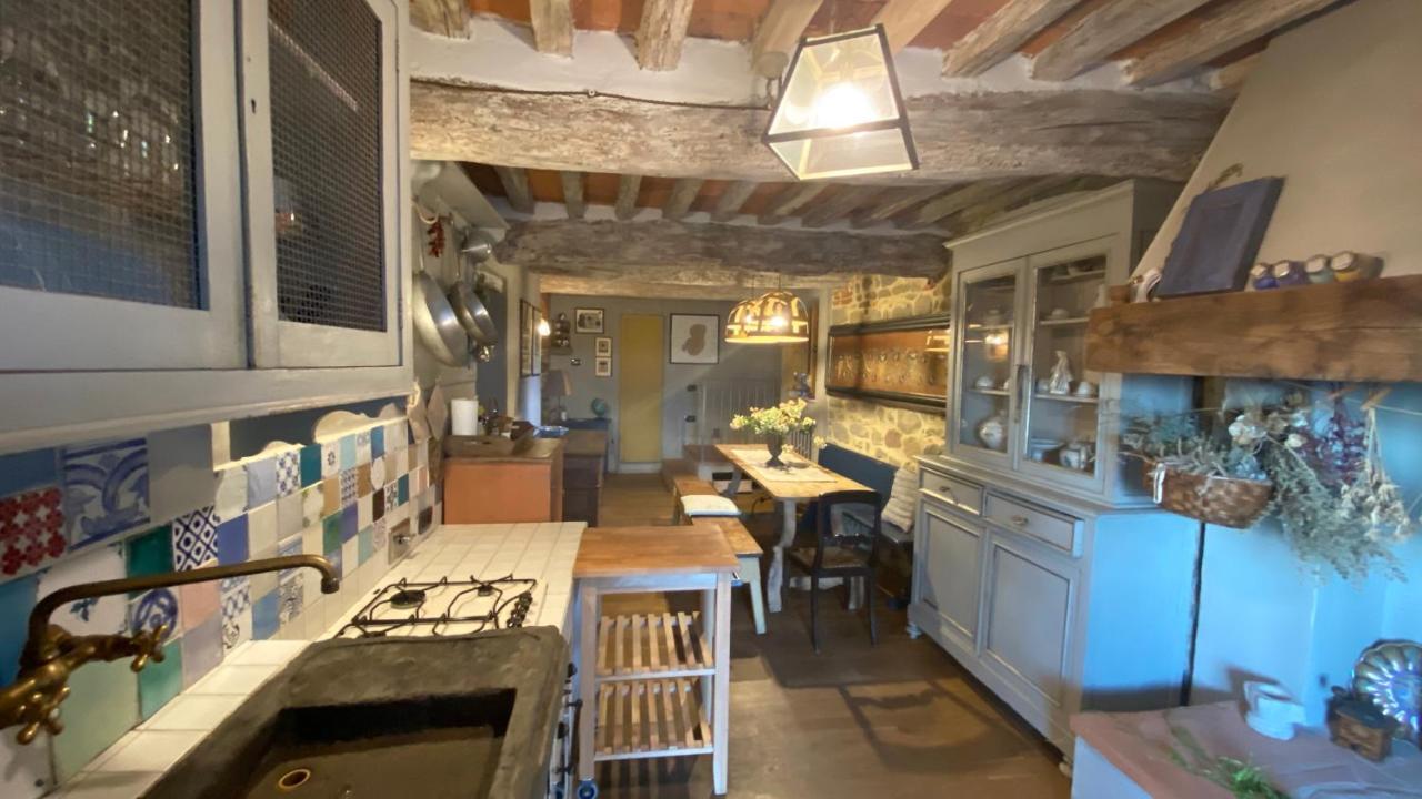 Residenza Buggiano Antica B&B - Charme Apartment In Tuscany Borgo a Buggiano Extérieur photo