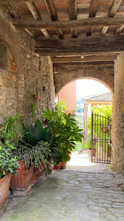 Residenza Buggiano Antica B&B - Charme Apartment In Tuscany Borgo a Buggiano Extérieur photo